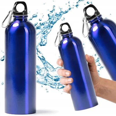 Modrá nerezová športová fľaša na vodu s objemom 750 ml